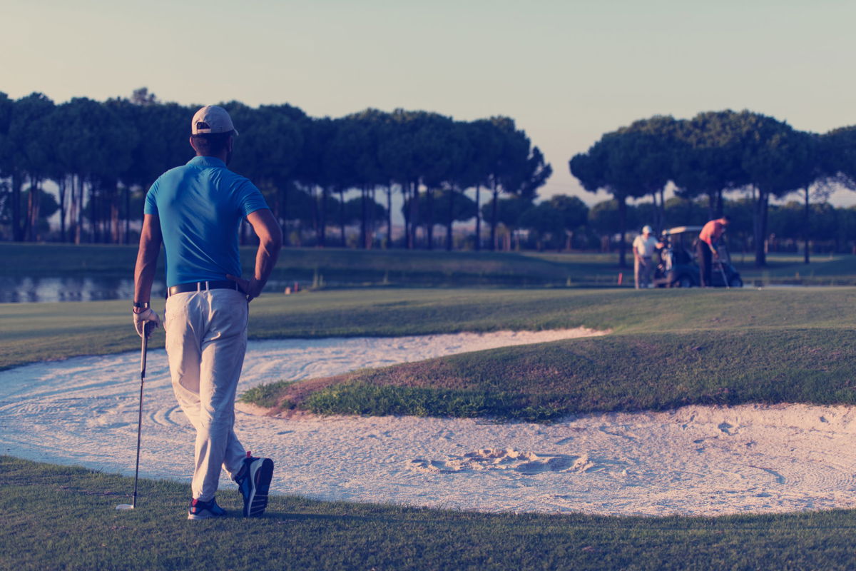 golfer silhouette