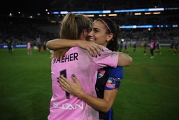 NWSL: Chicago Red Stars at San Diego Wave FC Oct 16, 2022; San Diego, California, USA; San Diego Wave FC forward Alex Mo